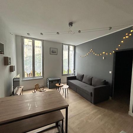 Appartamento Chez Noemie Saintes Esterno foto